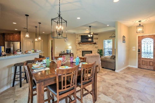 Beautiful Canyon Lake Home with Patio, 1 Mi Boat Ramp image 1