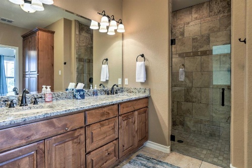 Beautiful Canyon Lake Home with Patio, 1 Mi Boat Ramp image 21